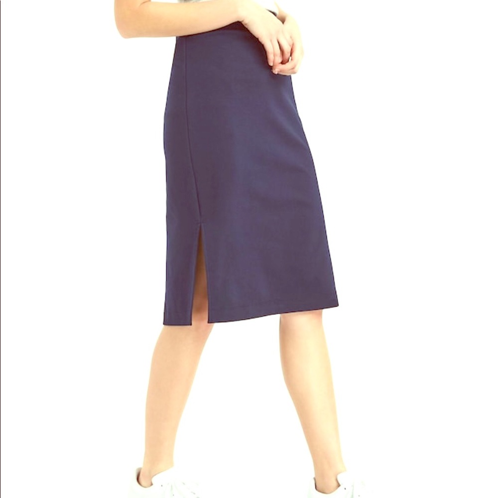 Navy Ponte pencil skirt by Gap